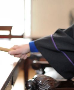 Oblał żonę rozpuszczalnikiem i podpalił. Sąd podtrzymał wyrok dożywocia