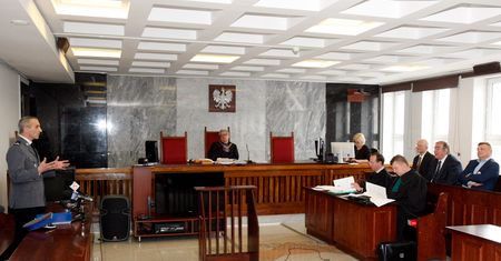 Suwałki: proces o zakłócenie wystawy o gen. Andersie. Uniewinnienia uchylone