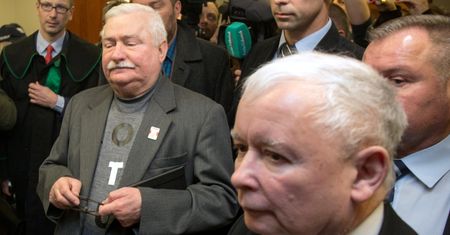 Jarosław Kaczyński szczerze pogardza Wałęsą. W sądzie było blisko do wybuchu