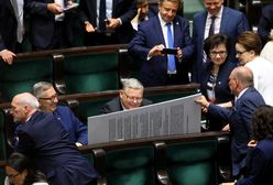 Sejm. Marek Suski narysował karykaturę. "Myszka agresorka"