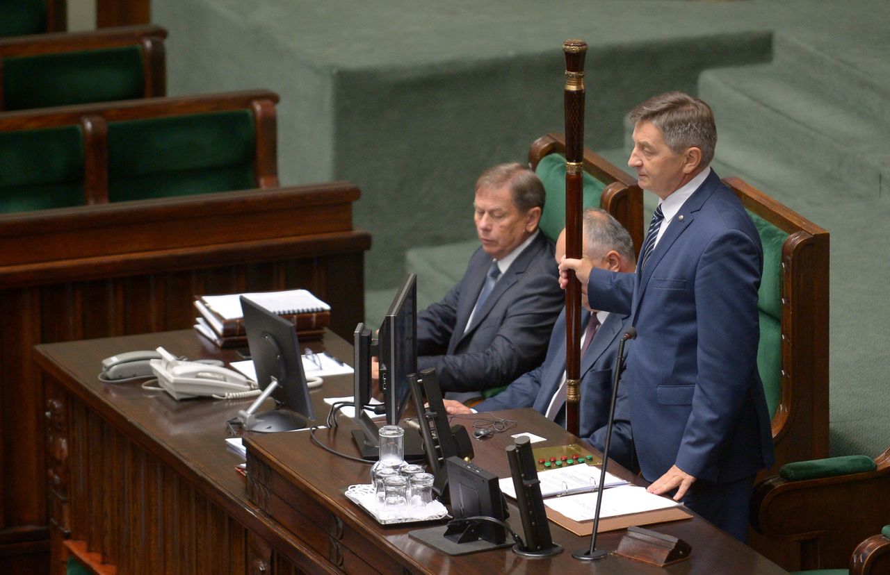 Ta godzina pokazała, jak niewiele może zdziałać w Sejmie opozycja. PiS zawsze złamie jej opór