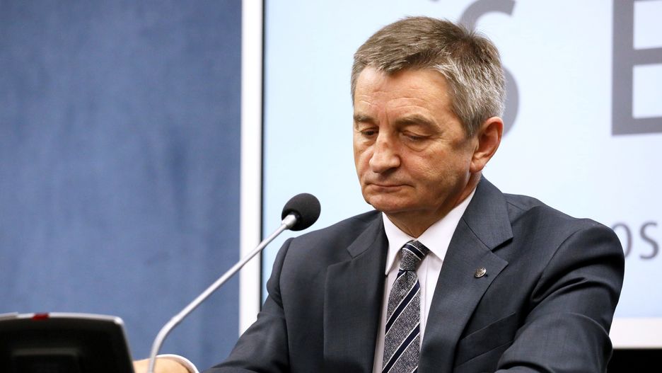 Marek Kuchciński i jego loty. Wykaz opublikowany na stronie internetowej Sejmu nie pokrywa się z dokumentami z BLT