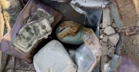 Biżuteria, diamenty, gotówka. Złodziej zakopał łup w ogródku