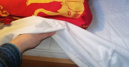 Odkąd włożyłam pod poduszkę, nie wiem, czym jest bezsenność