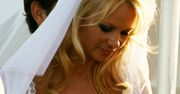 Rok temu rozwód, teraz kolejny ślub. Pamela Anderson wyszła za mąż! Jej suknię zapamiętamy na lata. Odważna!