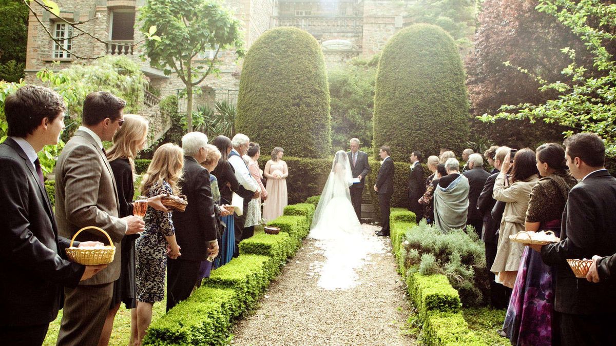 Wyjątkowy dzień w życiu jest również często wyjątkowym wydatkiem dla budżetu młodej pary.