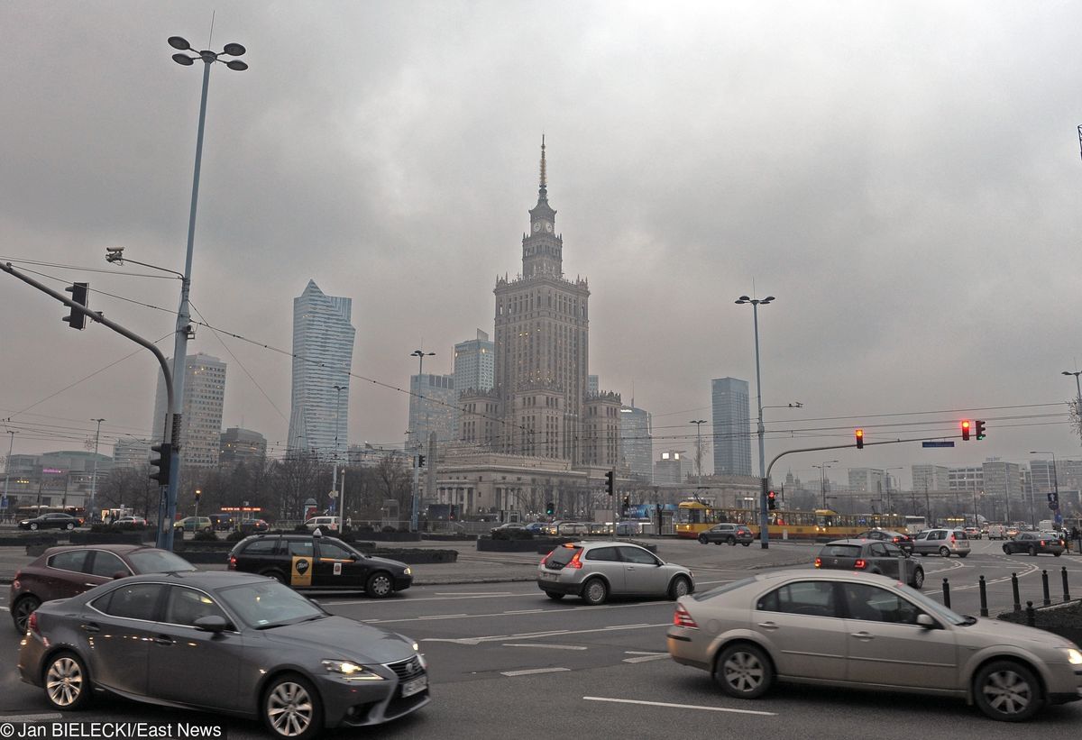 Smog Warszawa: 21 grudnia. Uwaga! Wszystkie pomiary przekraczają normę