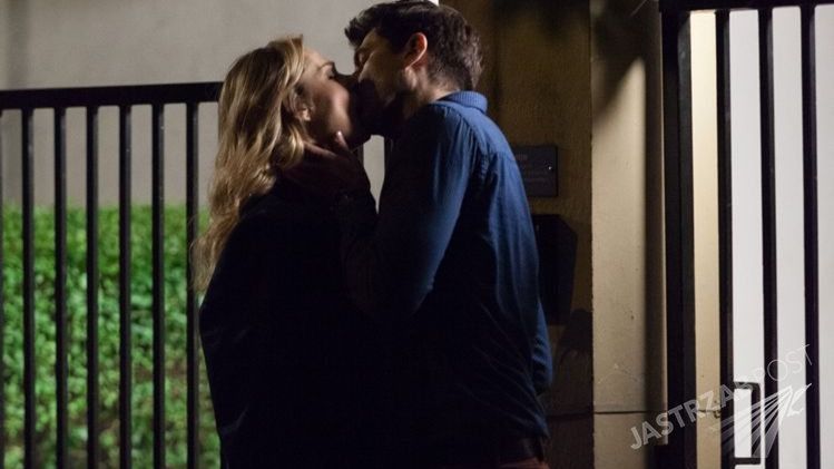 Inga (Małgorzata Socha), Robert (Krzysztof Wieszczek) w 63 odcinku ''Przyjaciółek''
Fotografia: Polsat