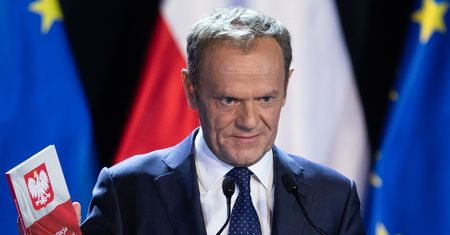 Kontrowersyjny materiał o Donaldzie Tusku. "Wiadomości" się doigrały. 6 skarg