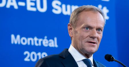 Donald Tusk nie odpuszcza Donaldowi Trumpowi. Wrzucił zdjęcia