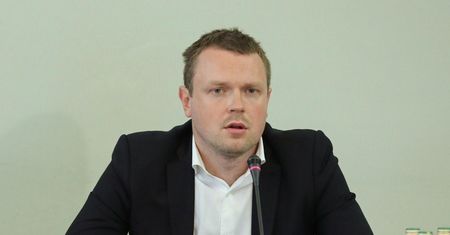Sylwester Latkowski przedstawia nowe fakty w sprawie Amber Gold i Michała Tuska. Przeczytaj fragment książki "Układ trójmiejski"
