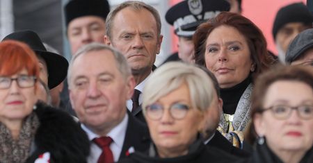 Dr Sibora: Tusk w piątym rzędzie to złamanie protokołu