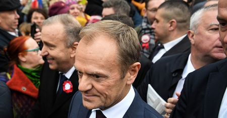 Burza po słowach Donalda Tuska o "bolszewikach". Tak się tłumaczy