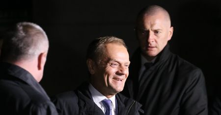 Donald Tusk dziękuje za powitanie w Warszawie: Dzięki za wasze "sto lat"