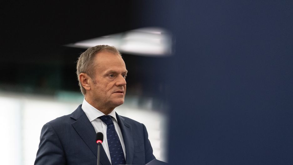 Donald Tusk stwierdził, że nie dołączy się do "złośliwości i szyderstw pod adresem polskiego prezydenta"