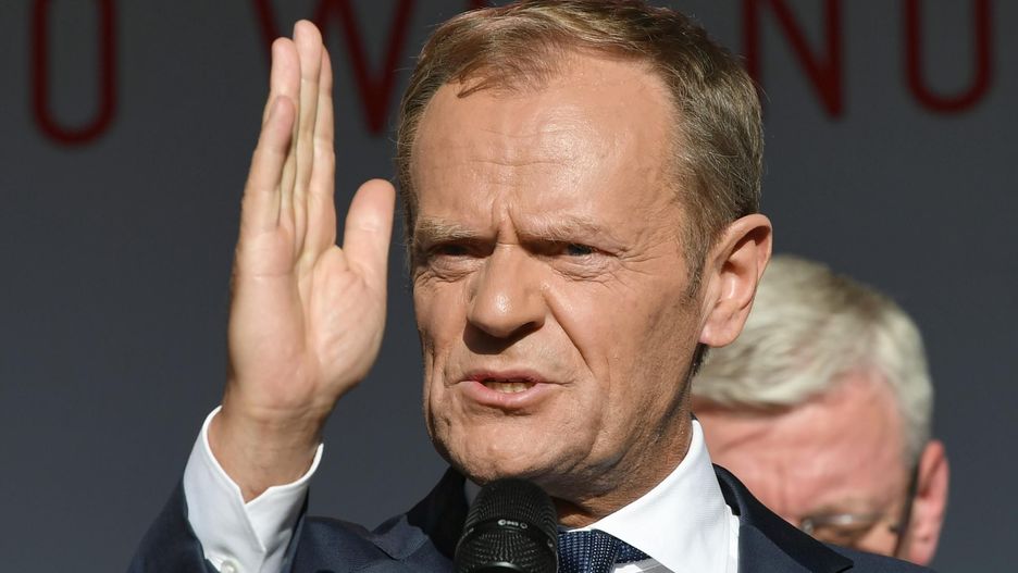 Donald Tusk podczas przemówienia na Długim Targu w Gdańsku. 4 czerwca 2019 roku.