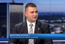 Kto tu kogo ratuje? Przeżywająca kłopoty TV Republika wyciągnęła rękę do Bartłomieja Misiewicza