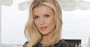 Joanna Krupa skromna jak nigdy! Zakryła seksapil sukienką z najmodniejszym jesiennym motywem