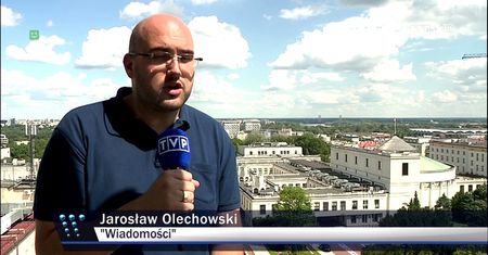 "Wiadomości" pokazały pustki "tuż przed startem demonstracji". Nie uwierzysz o której zrobili zdjęcia