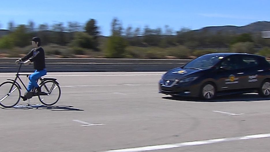 Aktywne systemy bezpieczeństwa to przyszłość poprawy bezpieczeństwa samochodów