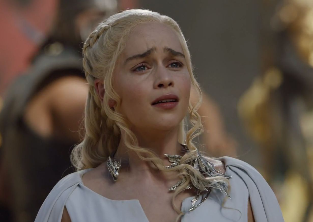 Emilia Clark jako Daenerys Targaryen w "Grze o Tron"