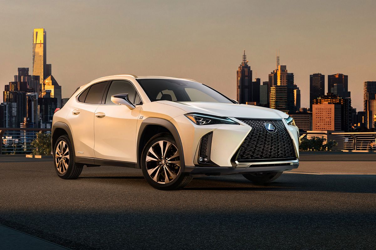 Lexus pokazał pierwsze zdjęcie modelu UX. Będzie to najmniejszy SUV japońskiej marki