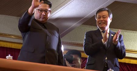 Koreańskiej odwilży ciąg dalszy. Kim na koncercie gwiazd z Południa