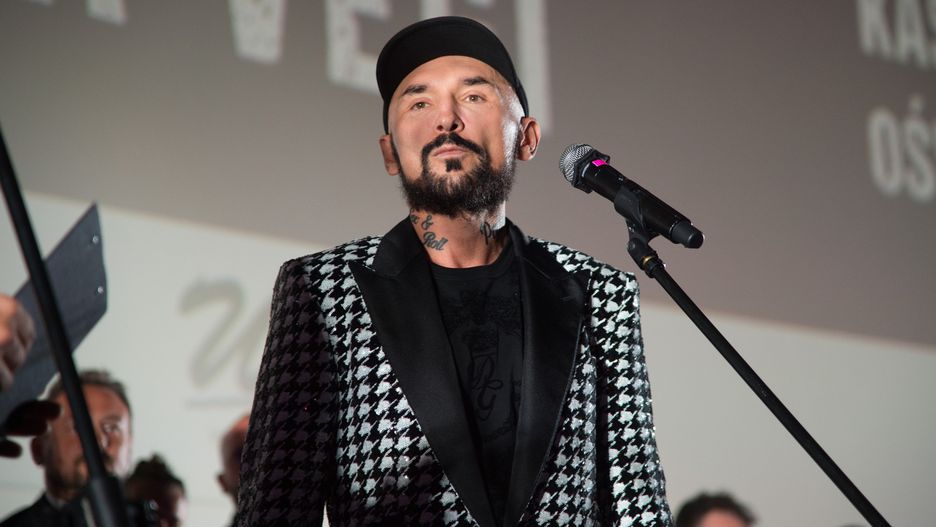 Patryk Vega, czuły reżyser, kolega Misiewicza