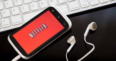 Netflix offline. Platforma wprowadza funkcję pobierania