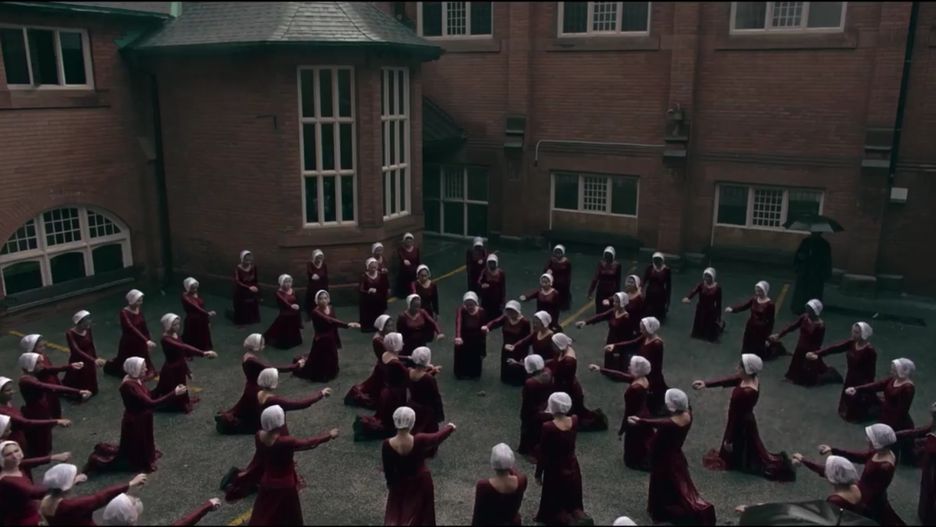 „Opowieść podręcznej” w TV. Dwa nowe odcinki w każdą środę na Stopklatka TV.