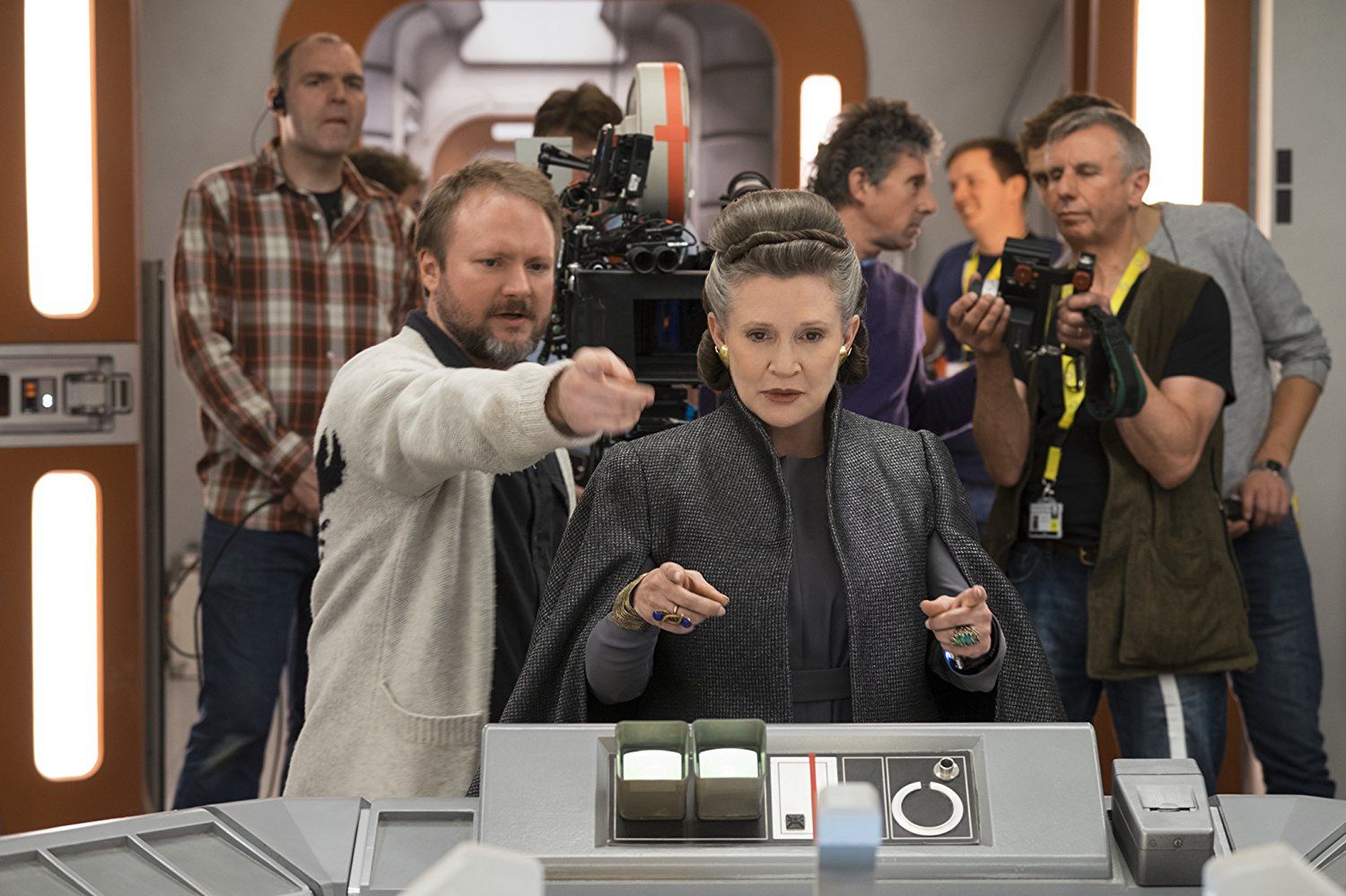 Rian Johnson i Carrie Fisher na planie "Ostatniego Jedi" 