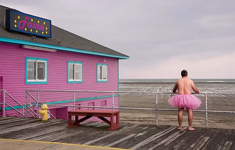 Husband Supports His Wife In A Battle With Cancer In An Extraordinary Way