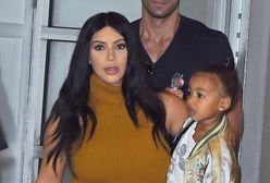 Kim Kardashian w obcisłej sukience, czy to jest wygodne?