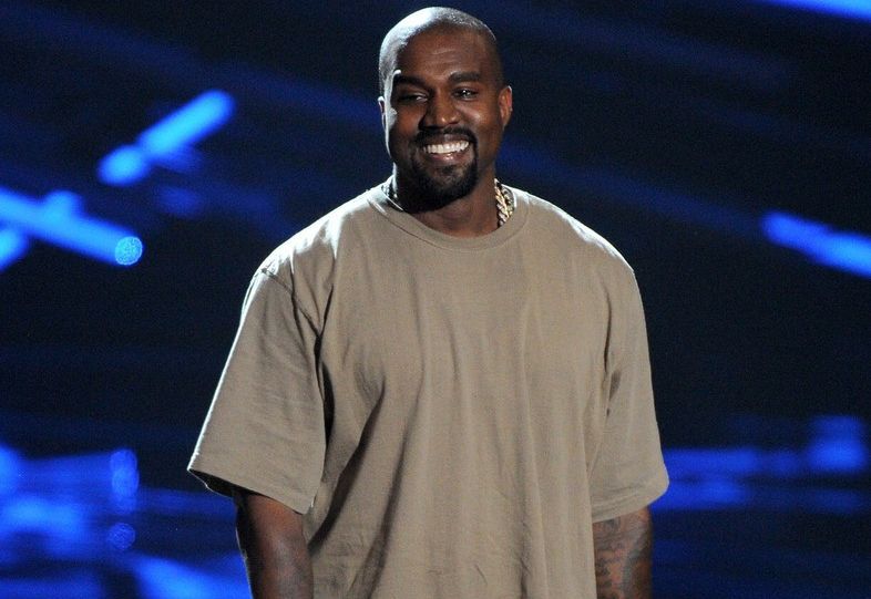 Kanye West pokazał teledysk do „Fade”. Muzyk znów szokuje!