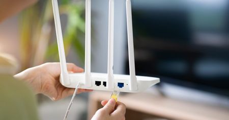 Miałem bardzo słaby sygnał wifi w mieszkaniu. Kuzyn informatyk zdradził mi przyczynę