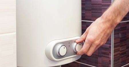 Podgrzewacz wody: elektryczny czy gazowy?
