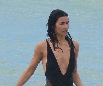 "Moda na sukces": Jacqueline Wood zaszalała ze strojem kąpielowym