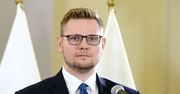Koronawirus w Polsce. Michał Woś przestrzega innych. Minister opowiedział o zakażeniu i chorobie