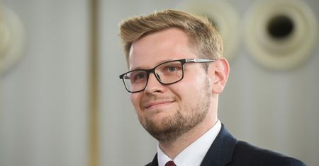 Michał Woś jednym z najmłodszych ministrów. Co wiemy o ministrze środowiska?