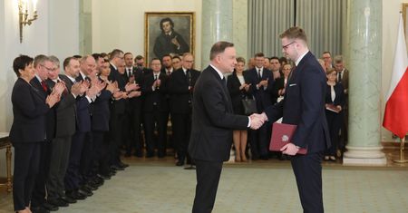 Politycy PiS zarażeni koronawirusem. Na początku marca gościli w Pałacu Prezydenckim
