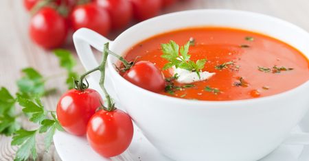 Zupa pomidorowa - kalorie. Wartości odżywcze pomidorówki