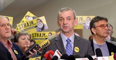Strajk nauczycieli. Broniarz: Żadnych postulatów nie spełniono, manipulacja faktami