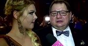 Ryszard Kalisz pochwalił się swoją młodszą o 30 lat żoną Dominiką. Znaleźli świetny patent na oszalałych hejterów! [WIDEO]
