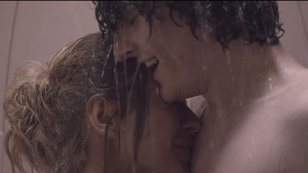 Dawid Podsiadło bez koszulki