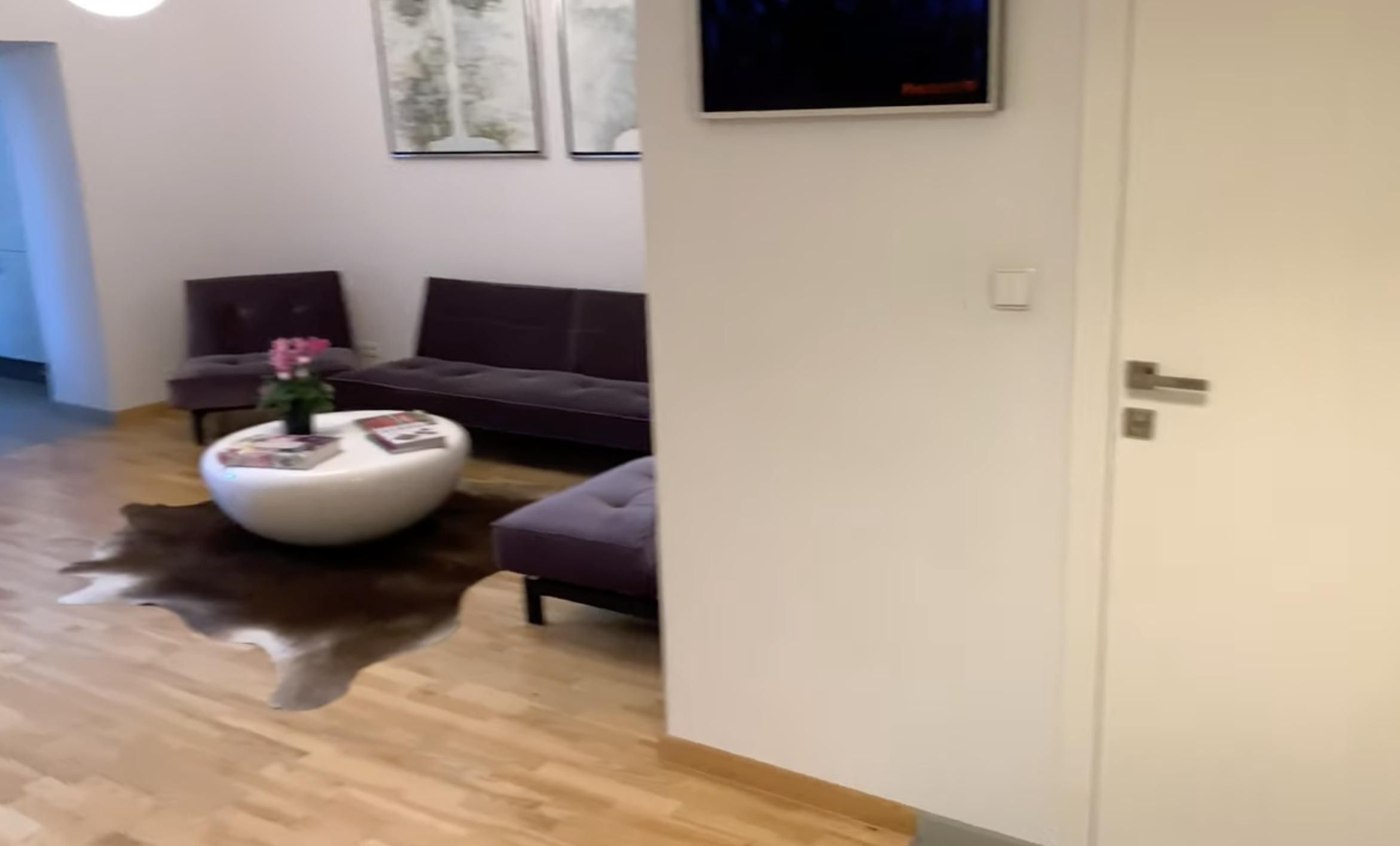 Rafał Grabias pokazuje wnętrze mieszkania
