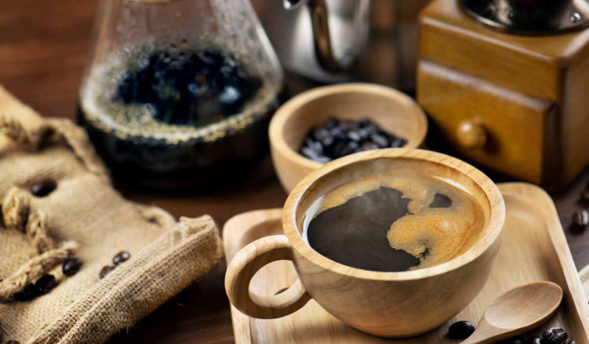 Najdroższa kawa świata pochodzi z wysp Indonezji - Pyszności; Fot. Adobe Stock