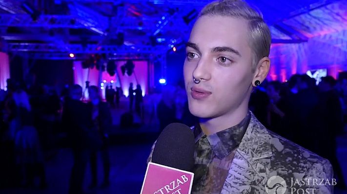 Radek Pestka o noszeniu aparatu