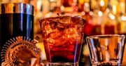 Miasta zwalniają restauratorów z koncesji za alkohol