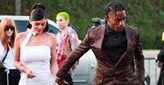 Kylie Jenner pojawiła się w “Playboyu”. 22-latka pozuje naga z Travisem Scottem