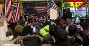 Protesty w Nowym Yorku. Tłum ludzi krytykował władzę za strategię walki z wirusem